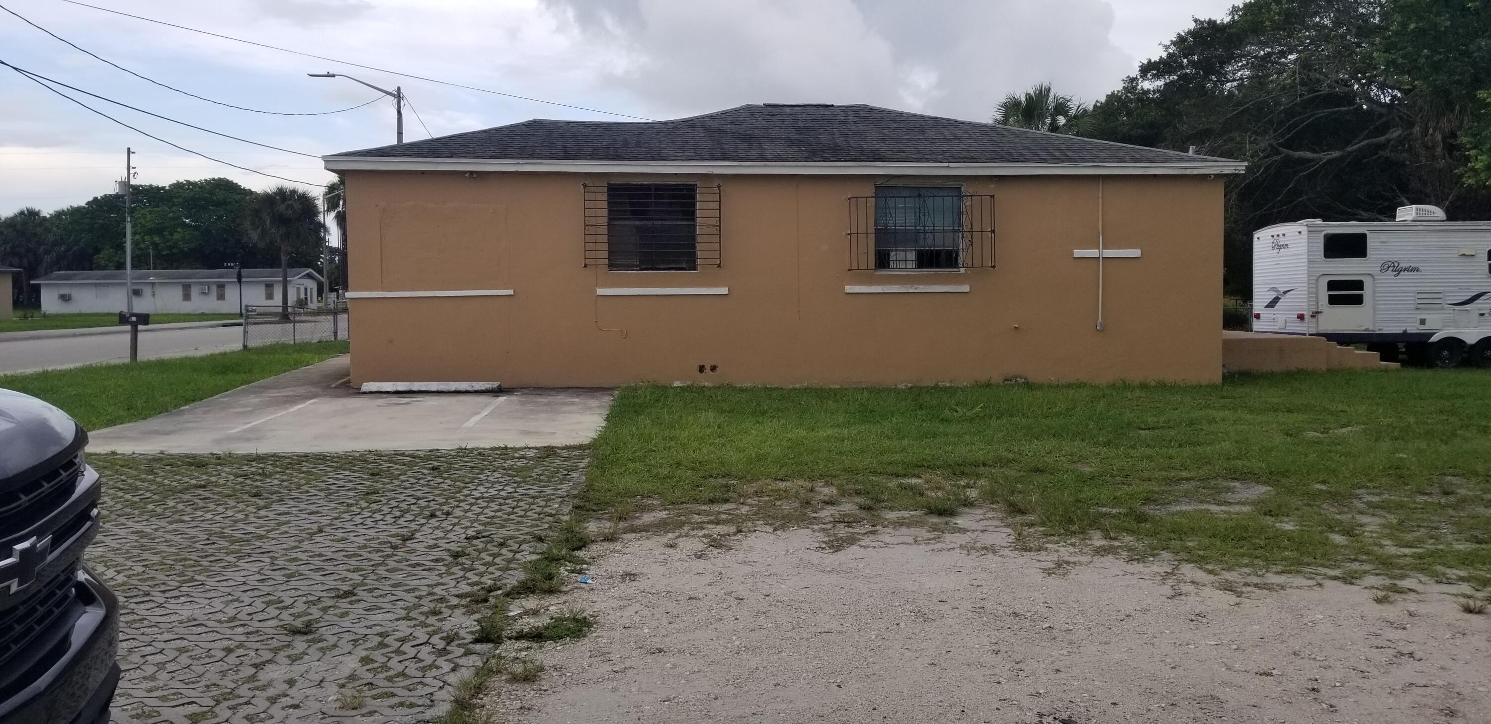HELEN HAMMOND SUBDIVISION - Residential Lease