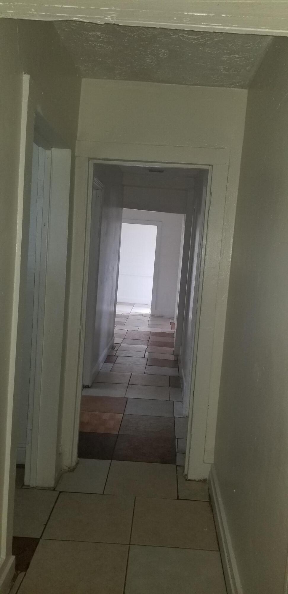 HELEN HAMMOND SUBDIVISION - Residential Lease