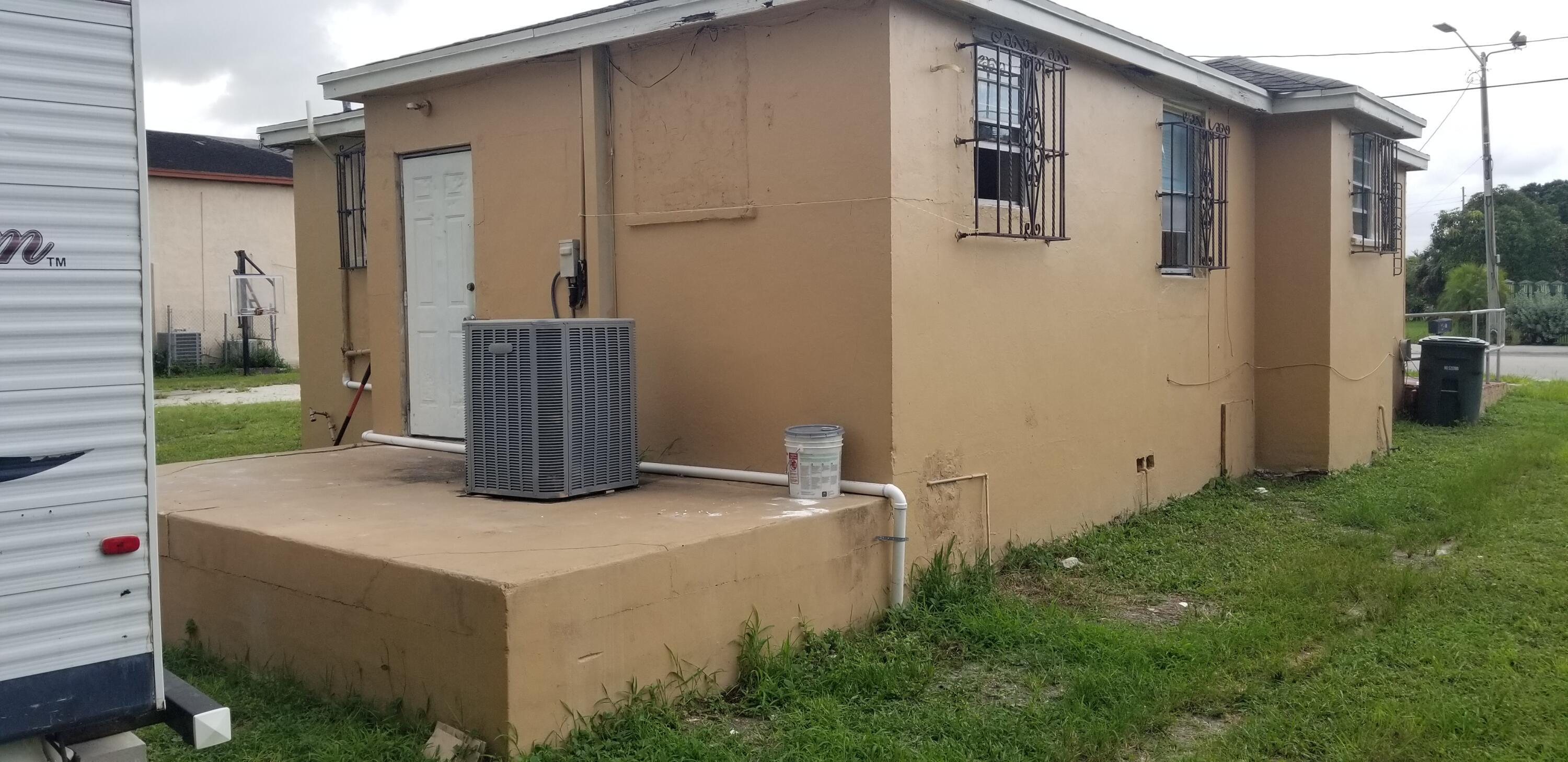 HELEN HAMMOND SUBDIVISION - Residential Lease
