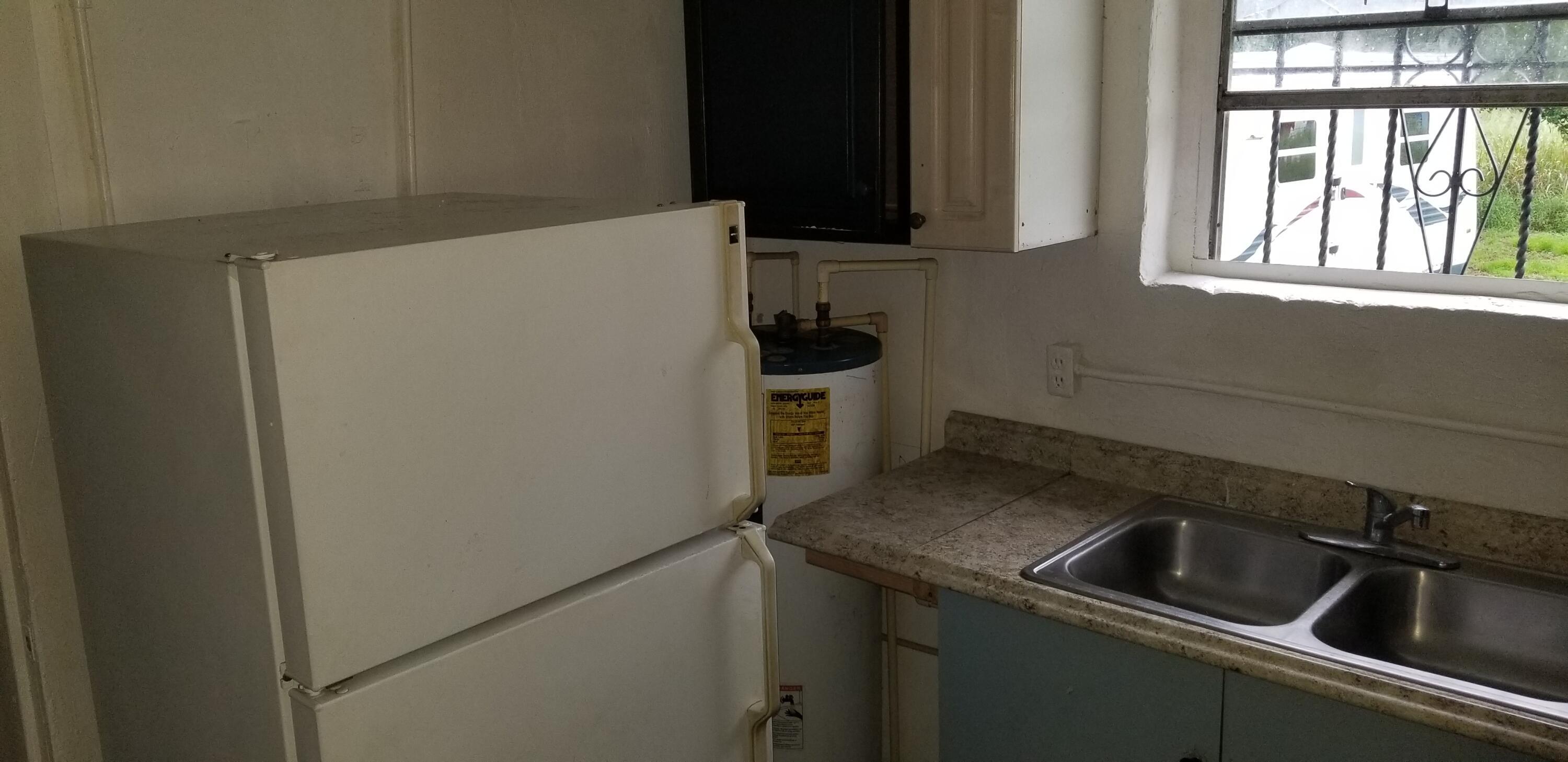 HELEN HAMMOND SUBDIVISION - Residential Lease