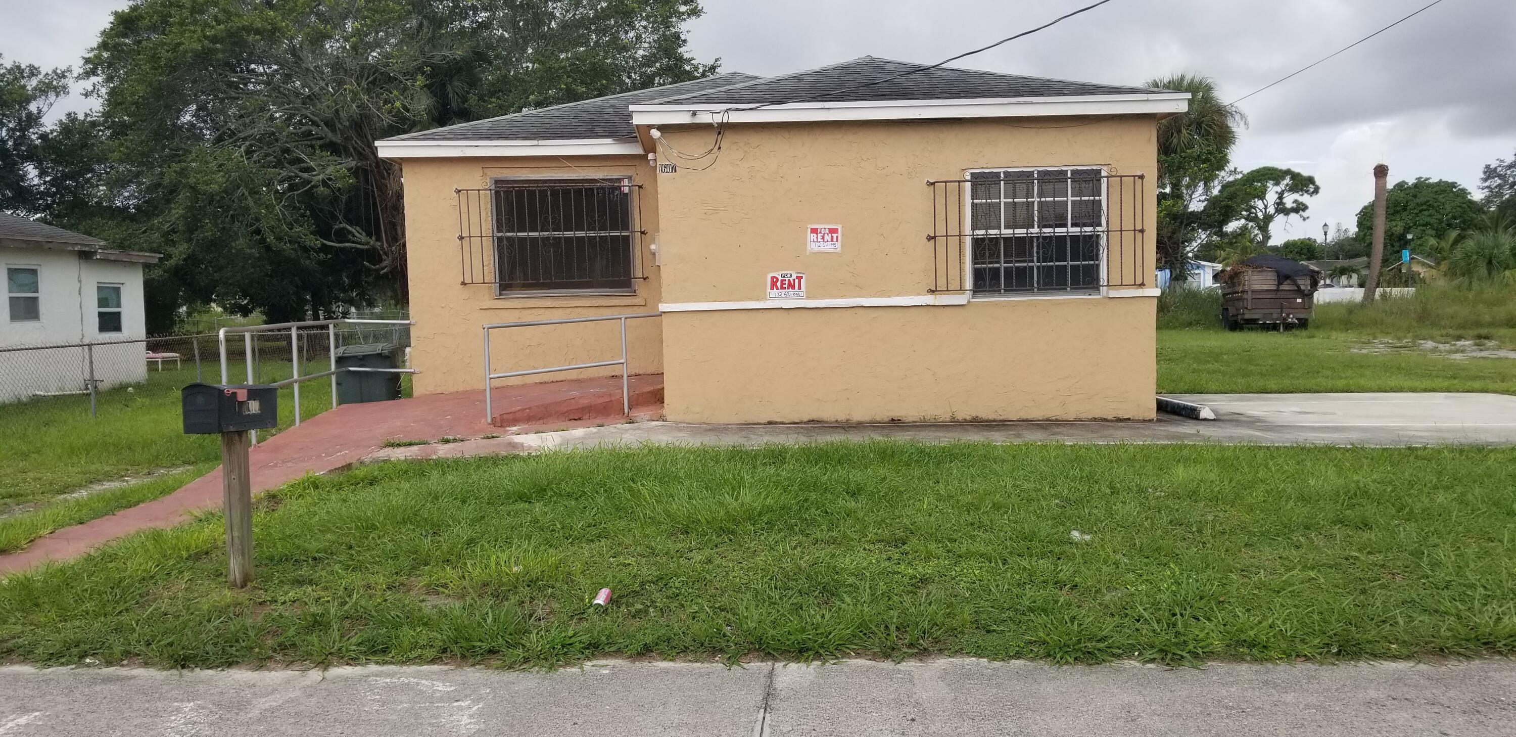 HELEN HAMMOND SUBDIVISION - Residential Lease