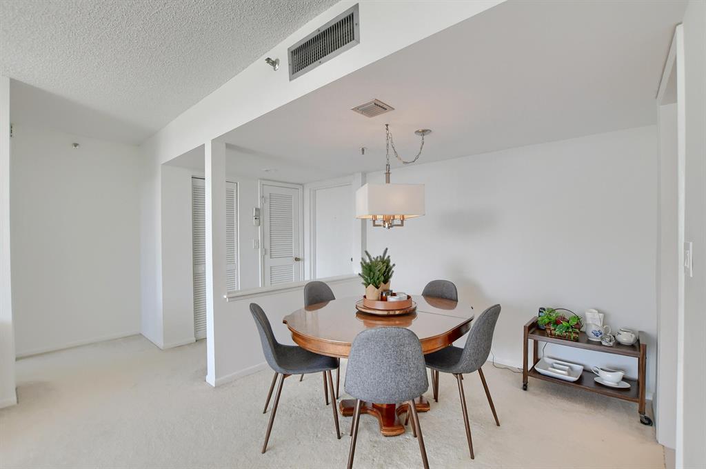 WILLOWWOOD MIDRISE - Residential Lease