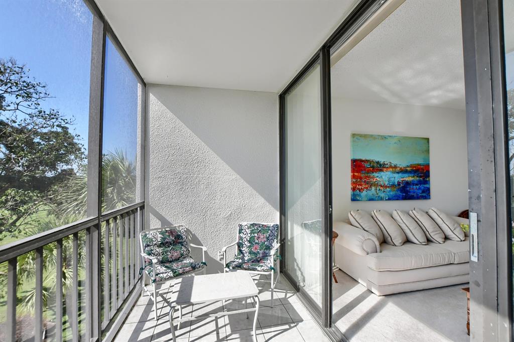 WILLOWWOOD MIDRISE - Residential Lease