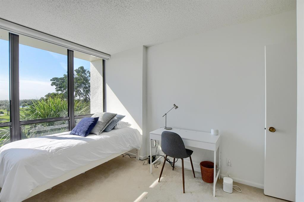 WILLOWWOOD MIDRISE - Residential Lease