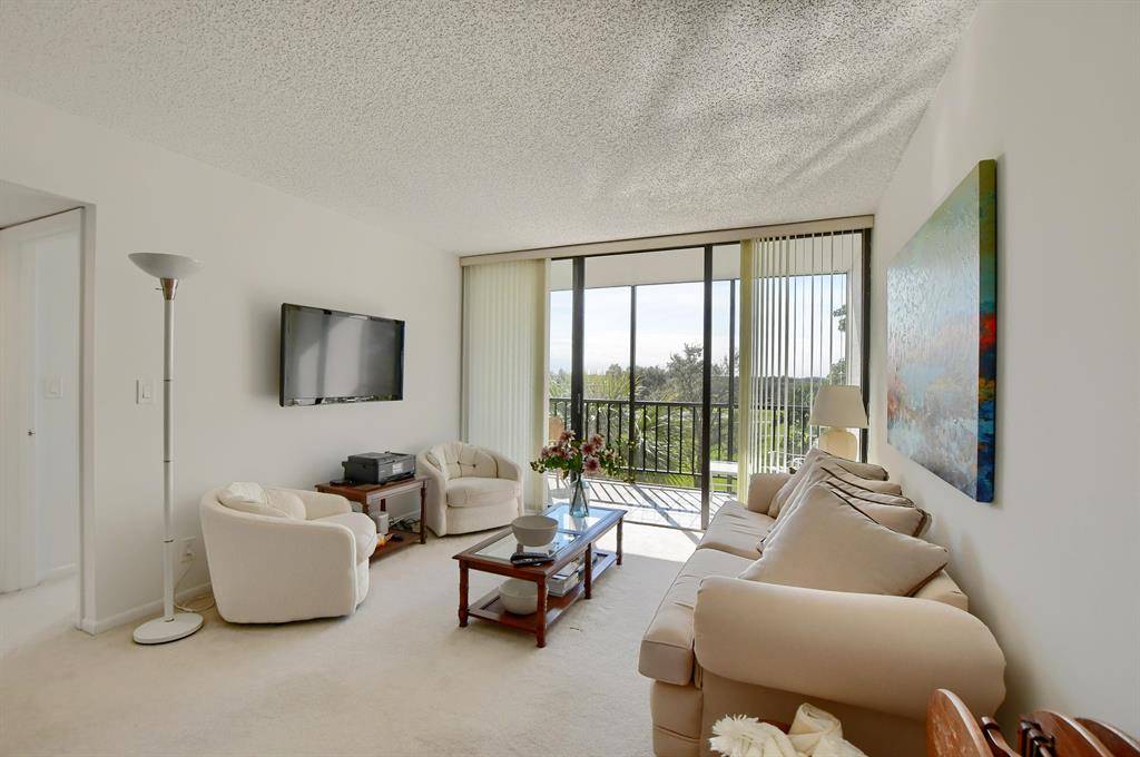 WILLOWWOOD MIDRISE - Residential Lease