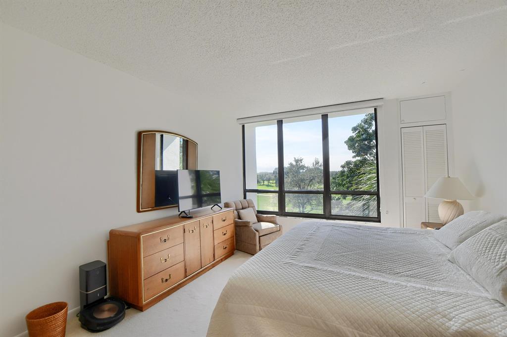 WILLOWWOOD MIDRISE - Residential Lease