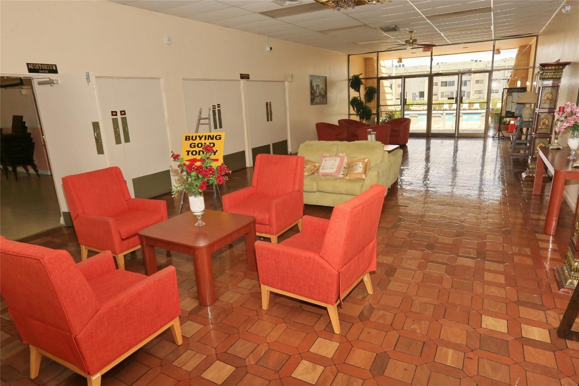 Sunrise Lakes Phase 2 - Residential Lease