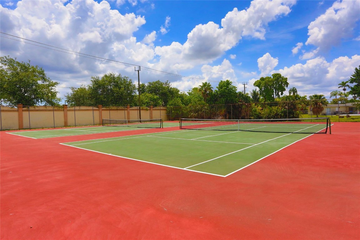 Sunrise Lakes Phase 2 - Residential Lease