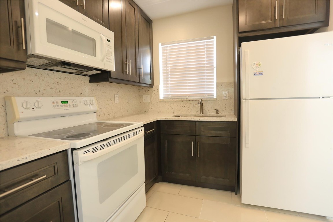 Sunrise Lakes Phase 2 - Residential Lease