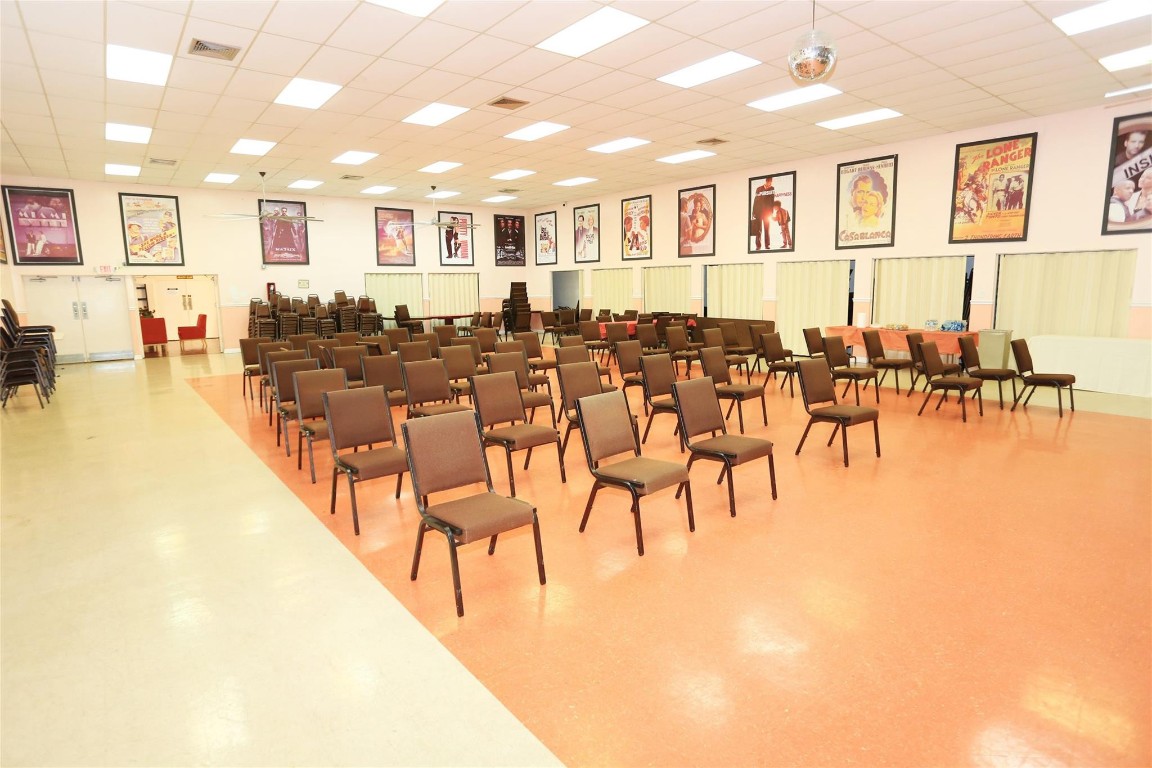 Sunrise Lakes Phase 2 - Residential Lease