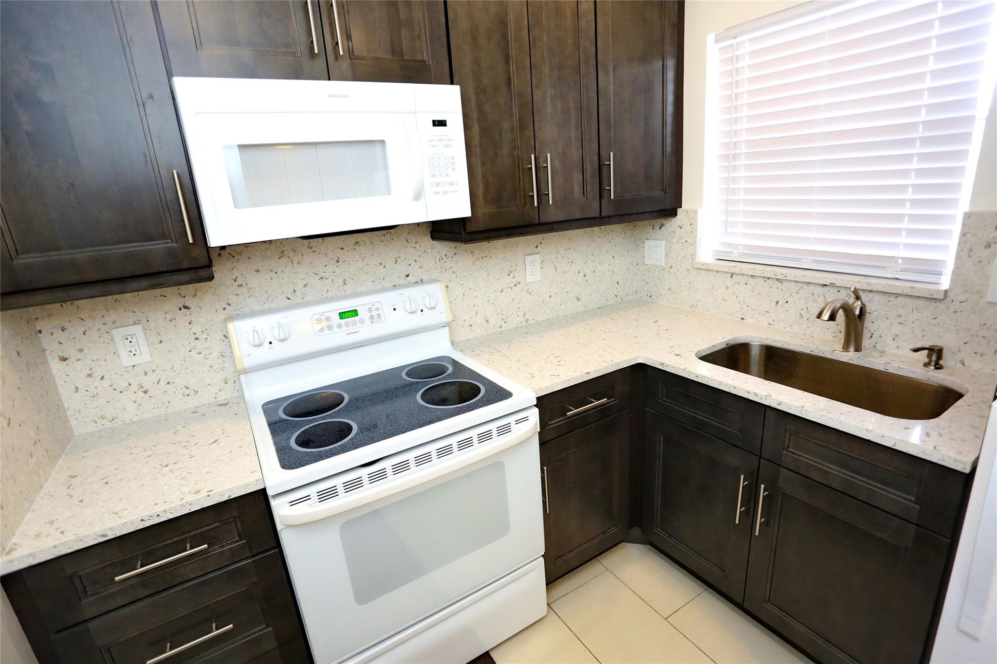 Sunrise Lakes Phase 2 - Residential Lease