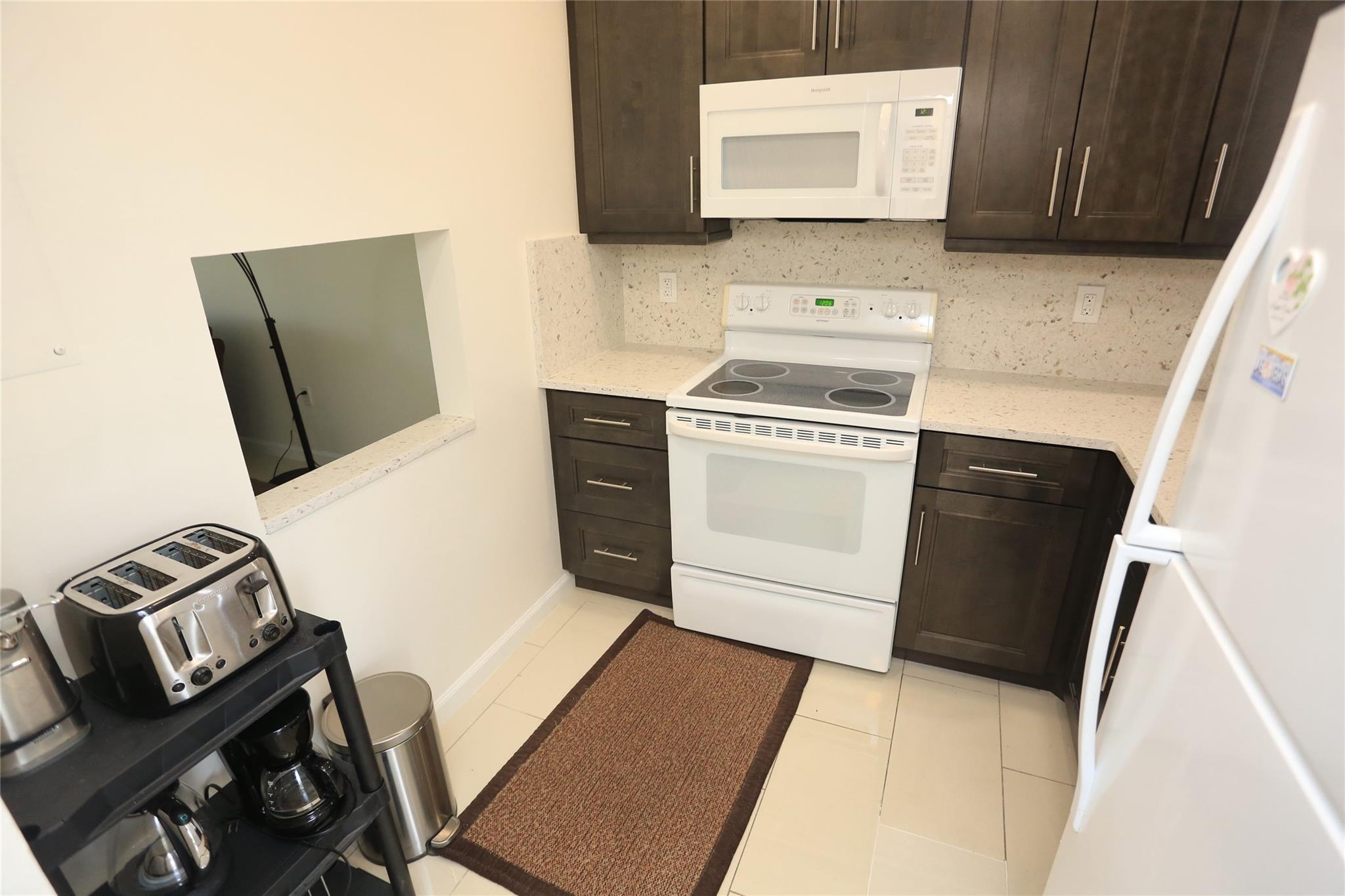 Sunrise Lakes Phase 2 - Residential Lease