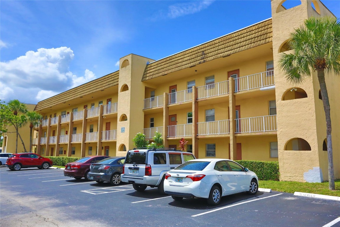 Sunrise Lakes Phase 2 - Residential Lease