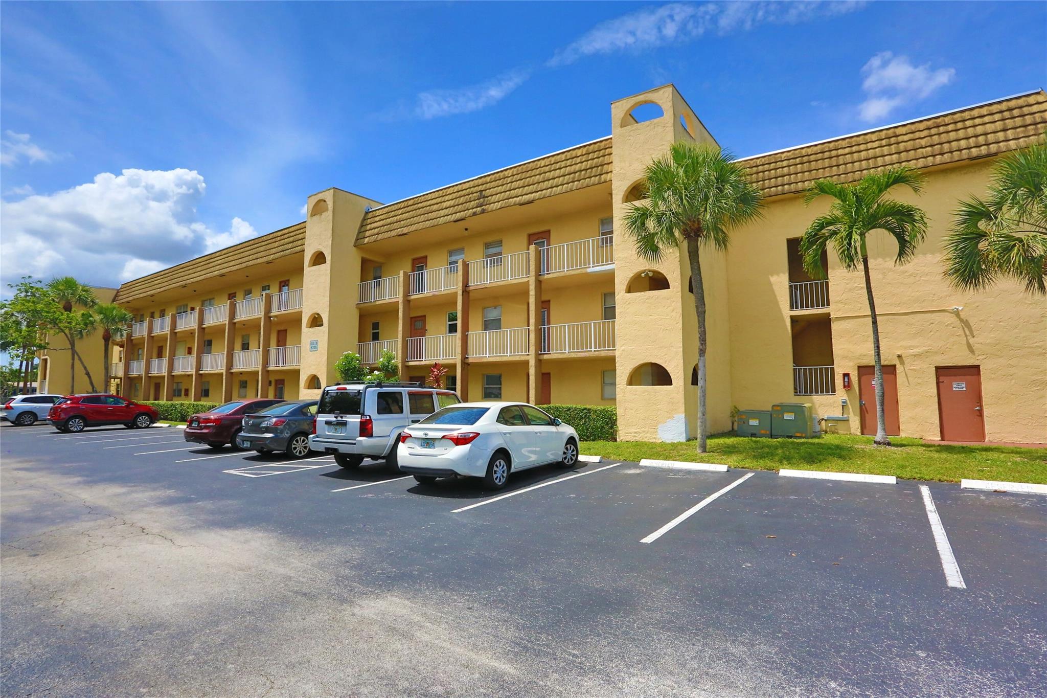 Sunrise Lakes Phase 2 - Residential Lease