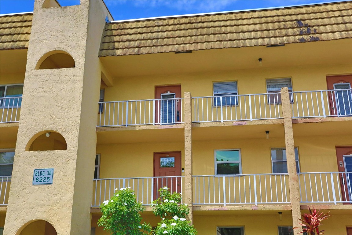 Sunrise Lakes Phase 2 - Residential Lease