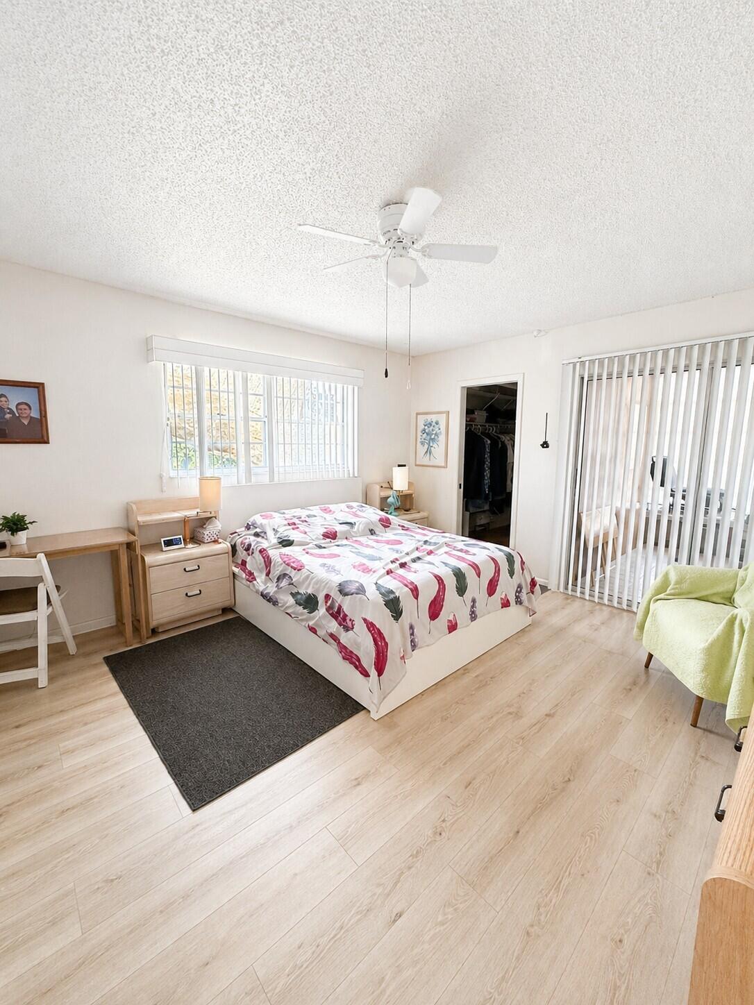 UPMINSTER J CONDO - Residential