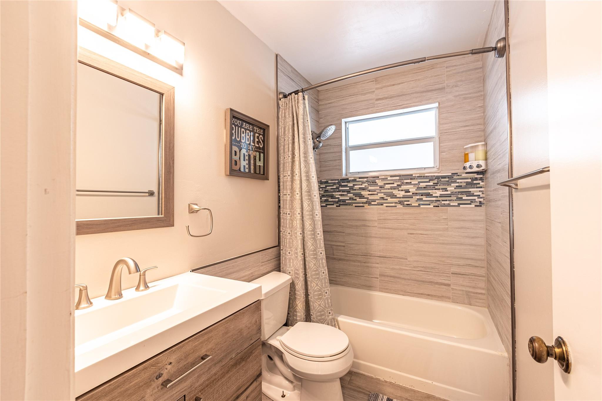 Jacaranda Prcl 608 123-15 - Residential Lease