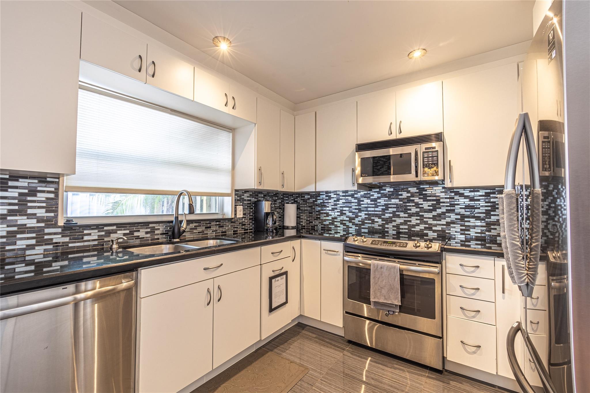 Jacaranda Prcl 608 123-15 - Residential Lease