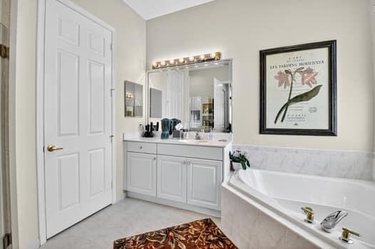 VENETIAN ISLES - Residential