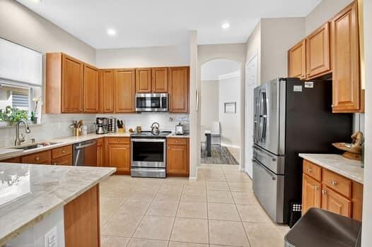 VENETIAN ISLES - Residential