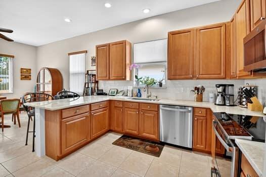 VENETIAN ISLES - Residential