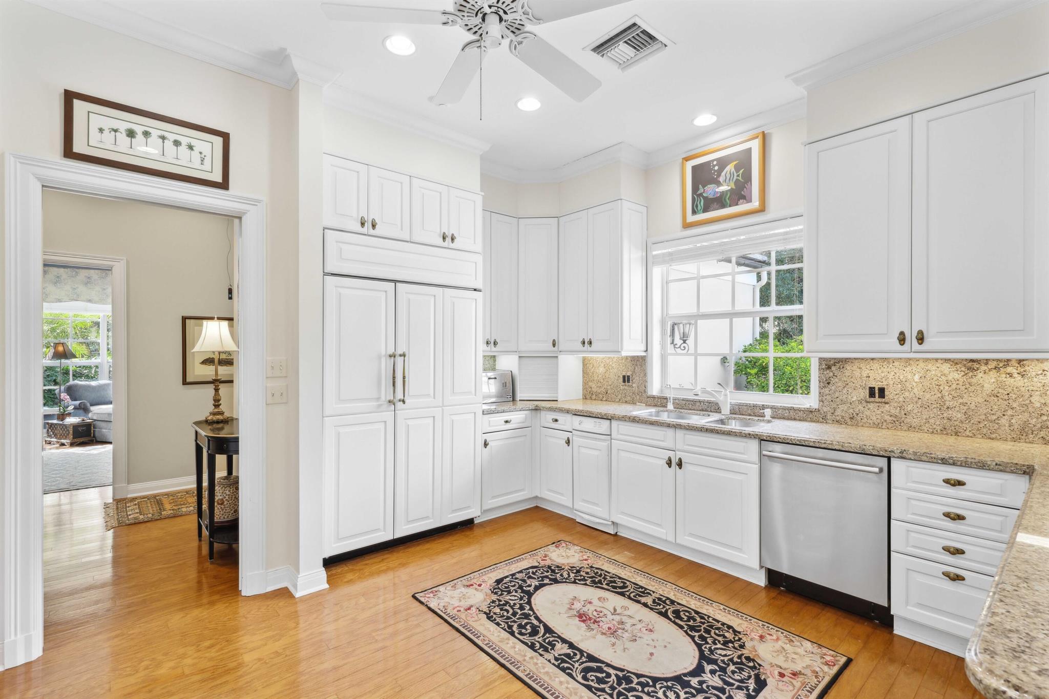 VILLAGE OF GOLF - Residential