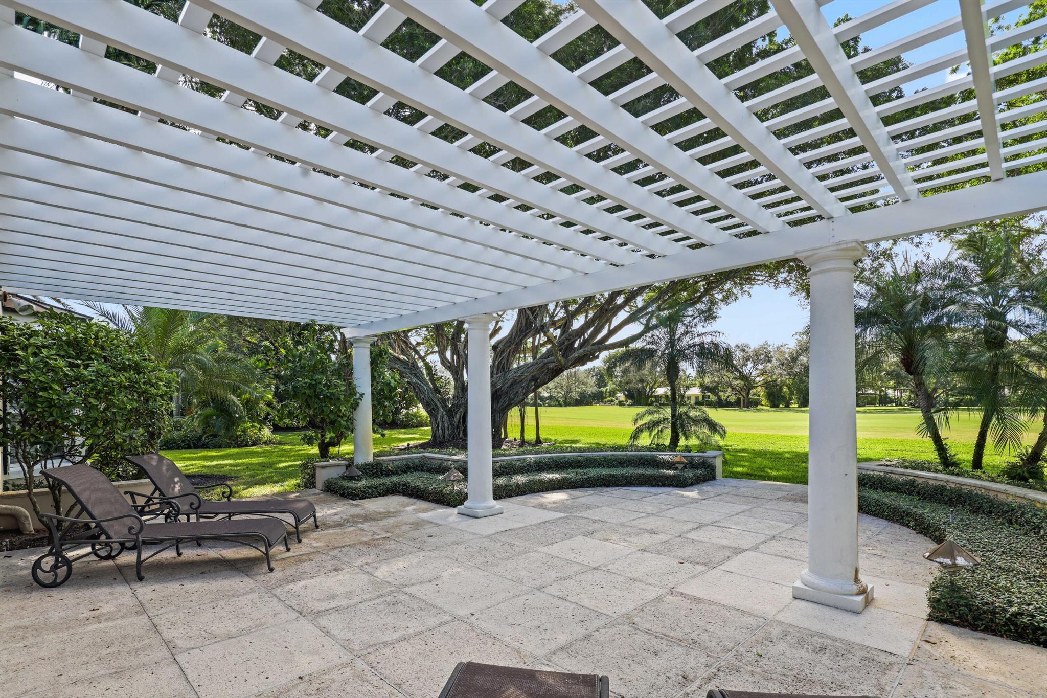 VILLAGE OF GOLF - Residential