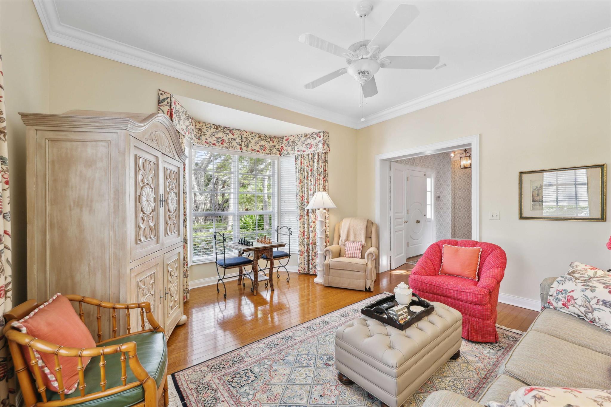 VILLAGE OF GOLF - Residential