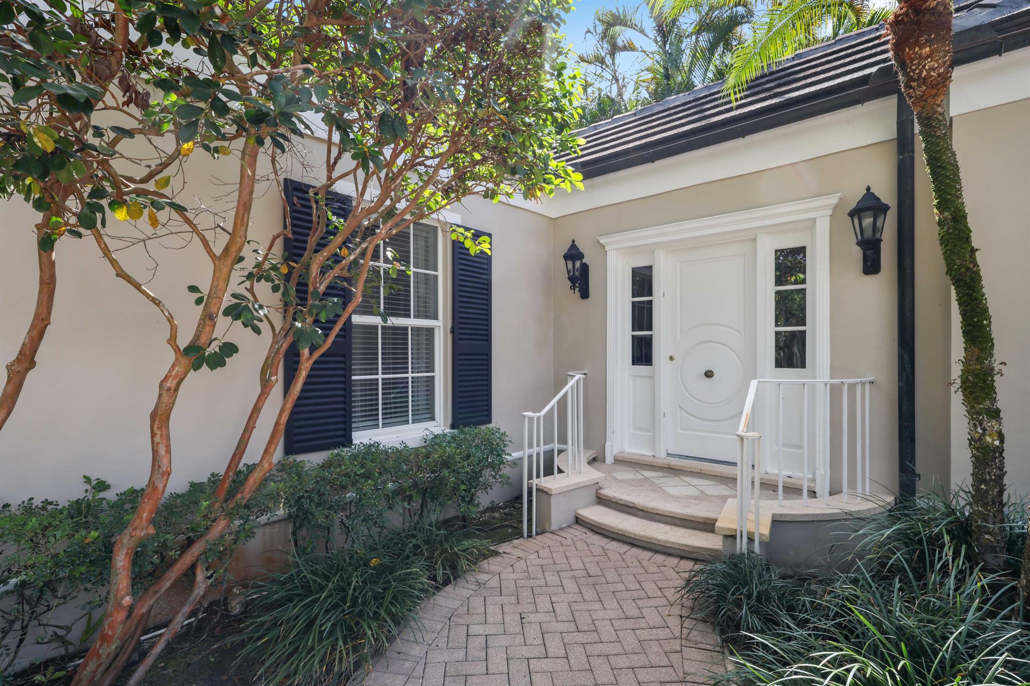 VILLAGE OF GOLF - Residential