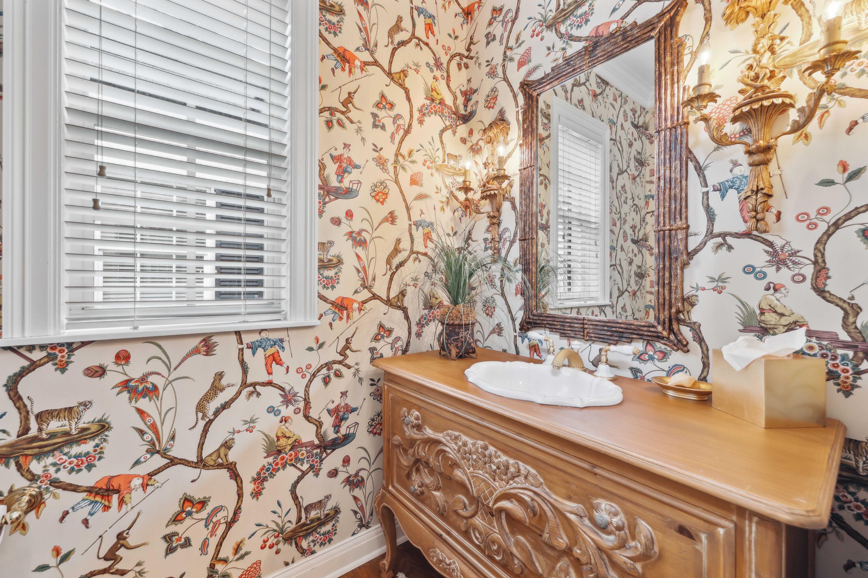 VILLAGE OF GOLF - Residential