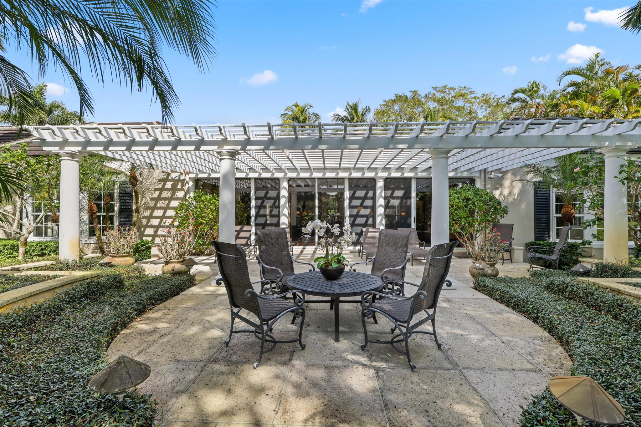 VILLAGE OF GOLF - Residential