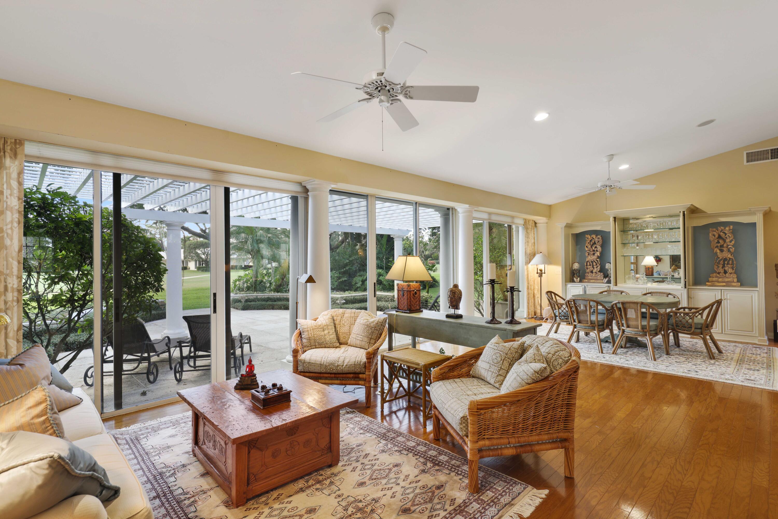 VILLAGE OF GOLF - Residential