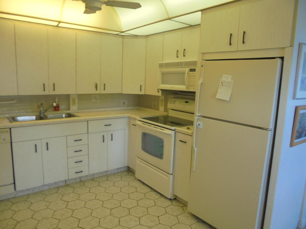 CENTURY VILLAGE - Residential Lease