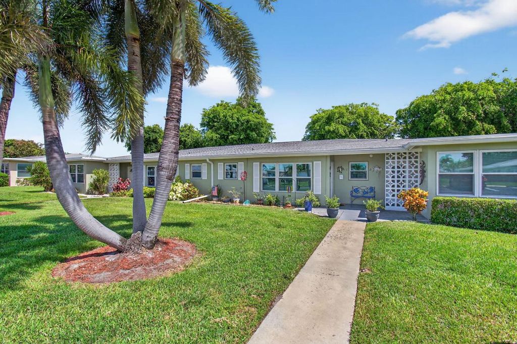 Photo of 260 High Point Boulevard #C, Boynton Beach, FL 33435 (MLS # R11100774)