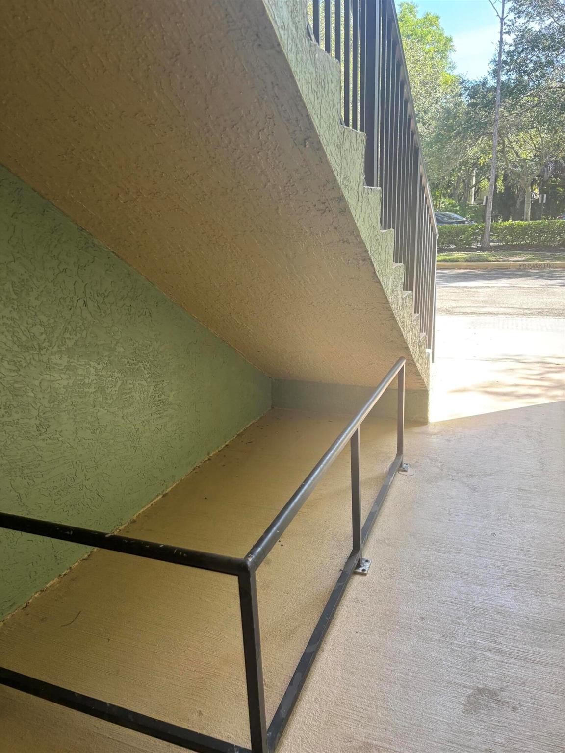 KENSINGTON OF ROYAL PALM - Residential