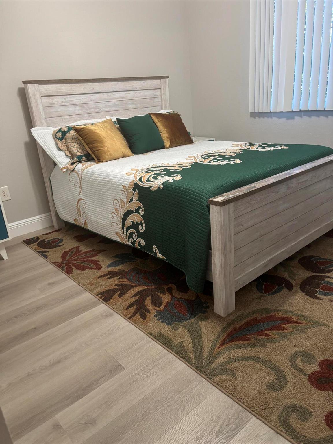 KENSINGTON OF ROYAL PALM - Residential