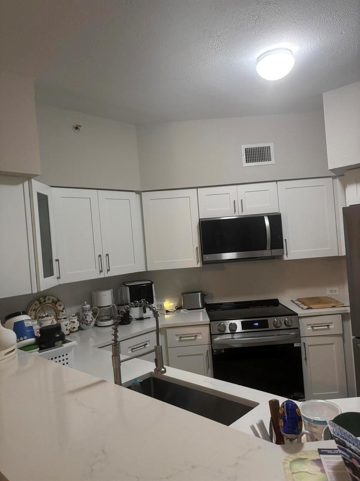 KENSINGTON OF ROYAL PALM - Residential