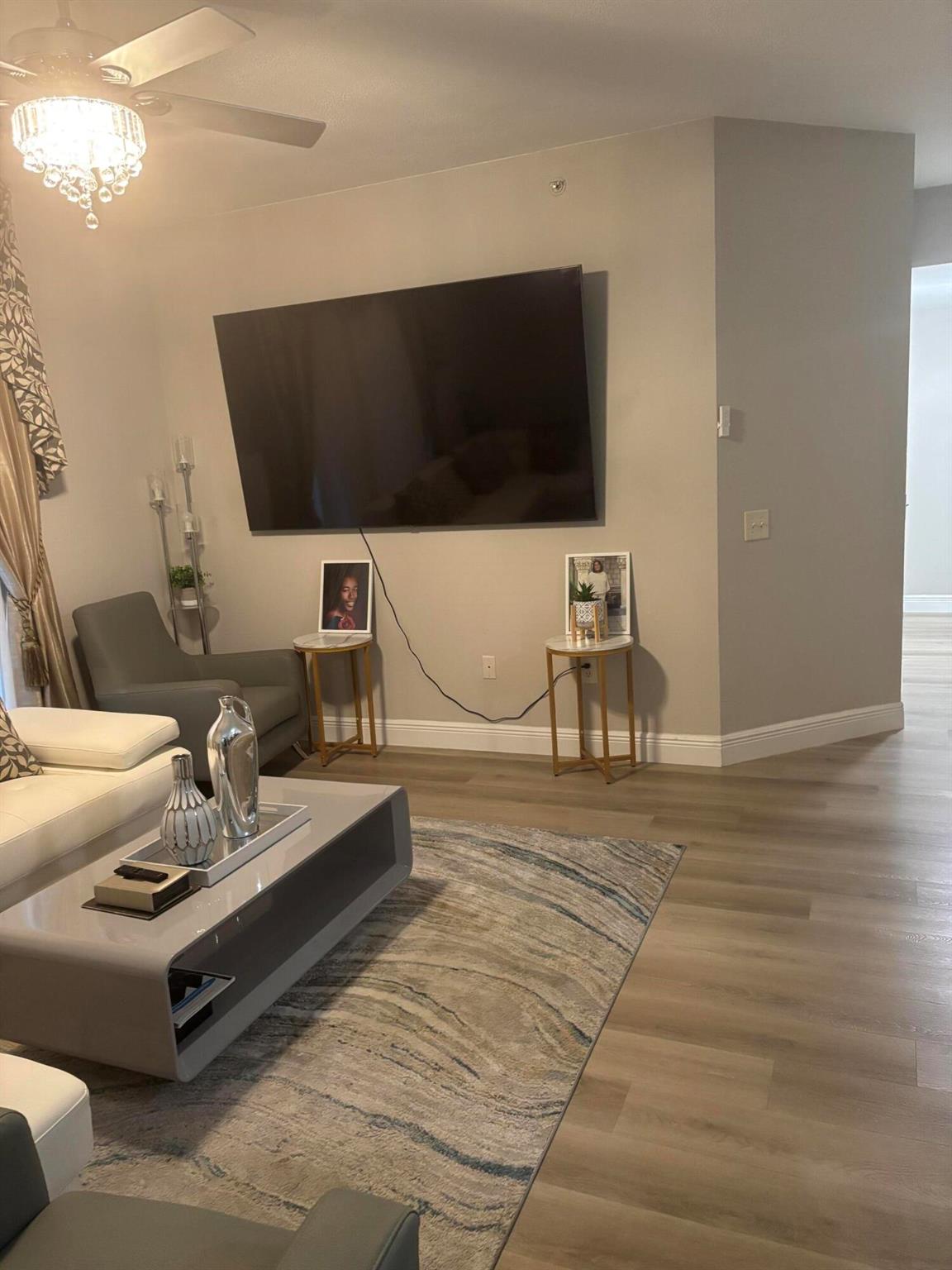 KENSINGTON OF ROYAL PALM - Residential