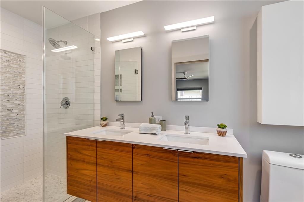 Middle River Manor Add 38 - Residential