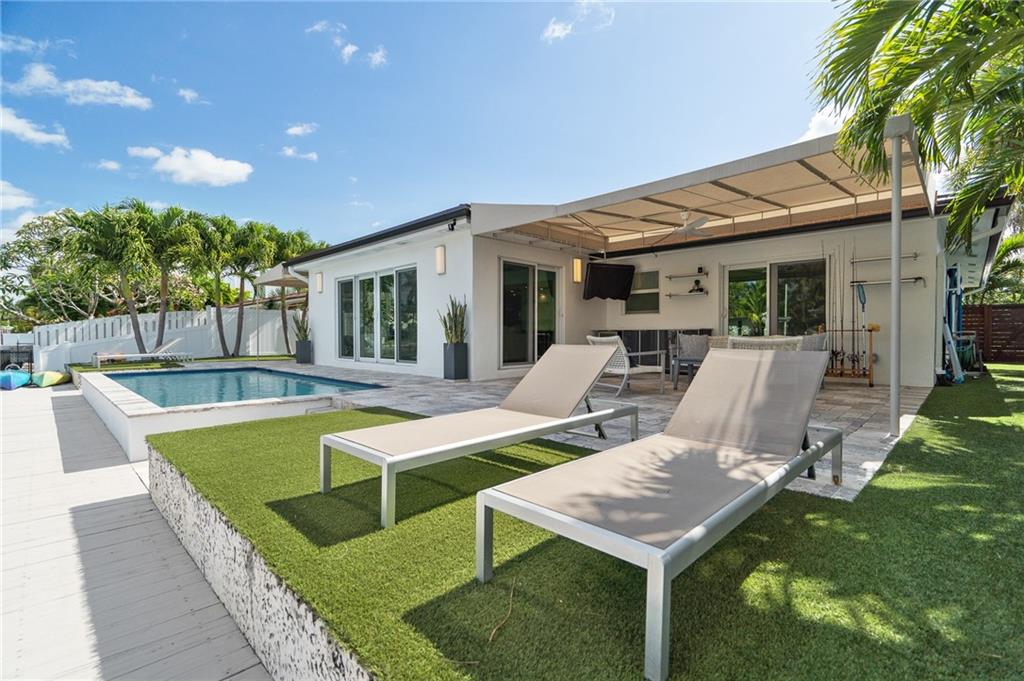 Middle River Manor Add 38 - Residential