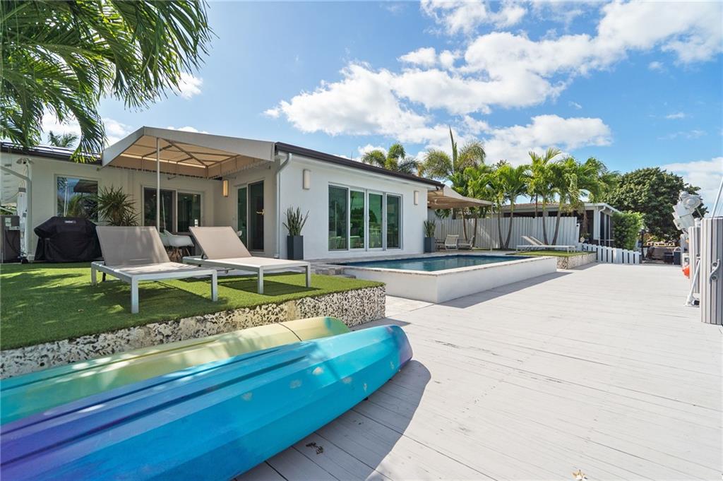 Middle River Manor Add 38 - Residential