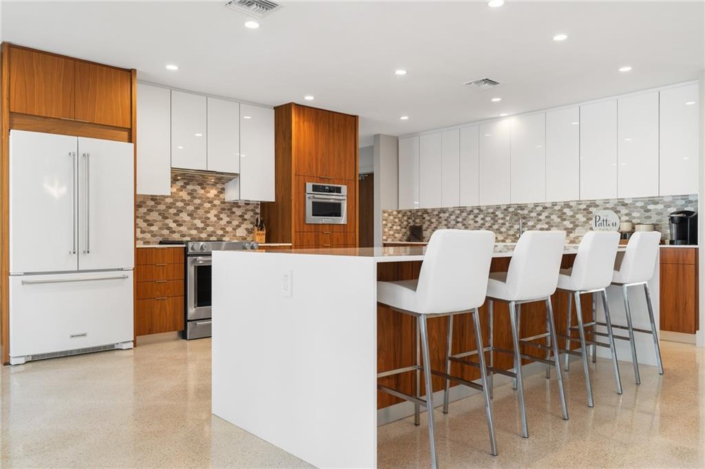 Middle River Manor Add 38 - Residential