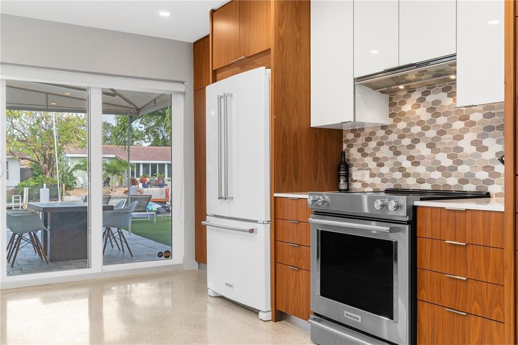 Middle River Manor Add 38 - Residential