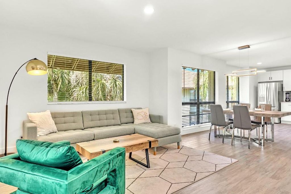 Photo of 462 Brackenwood Lane S, Palm Beach Gardens, FL 33418 (MLS # R11081128)