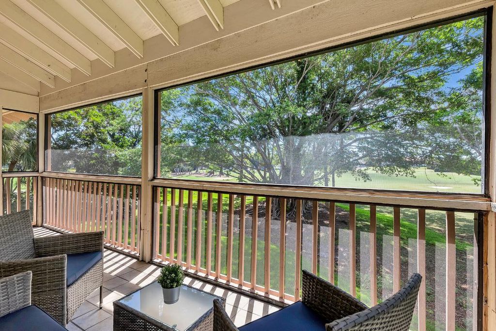 Photo of 462 Brackenwood Lane S, Palm Beach Gardens, FL 33418 (MLS # R11081128)