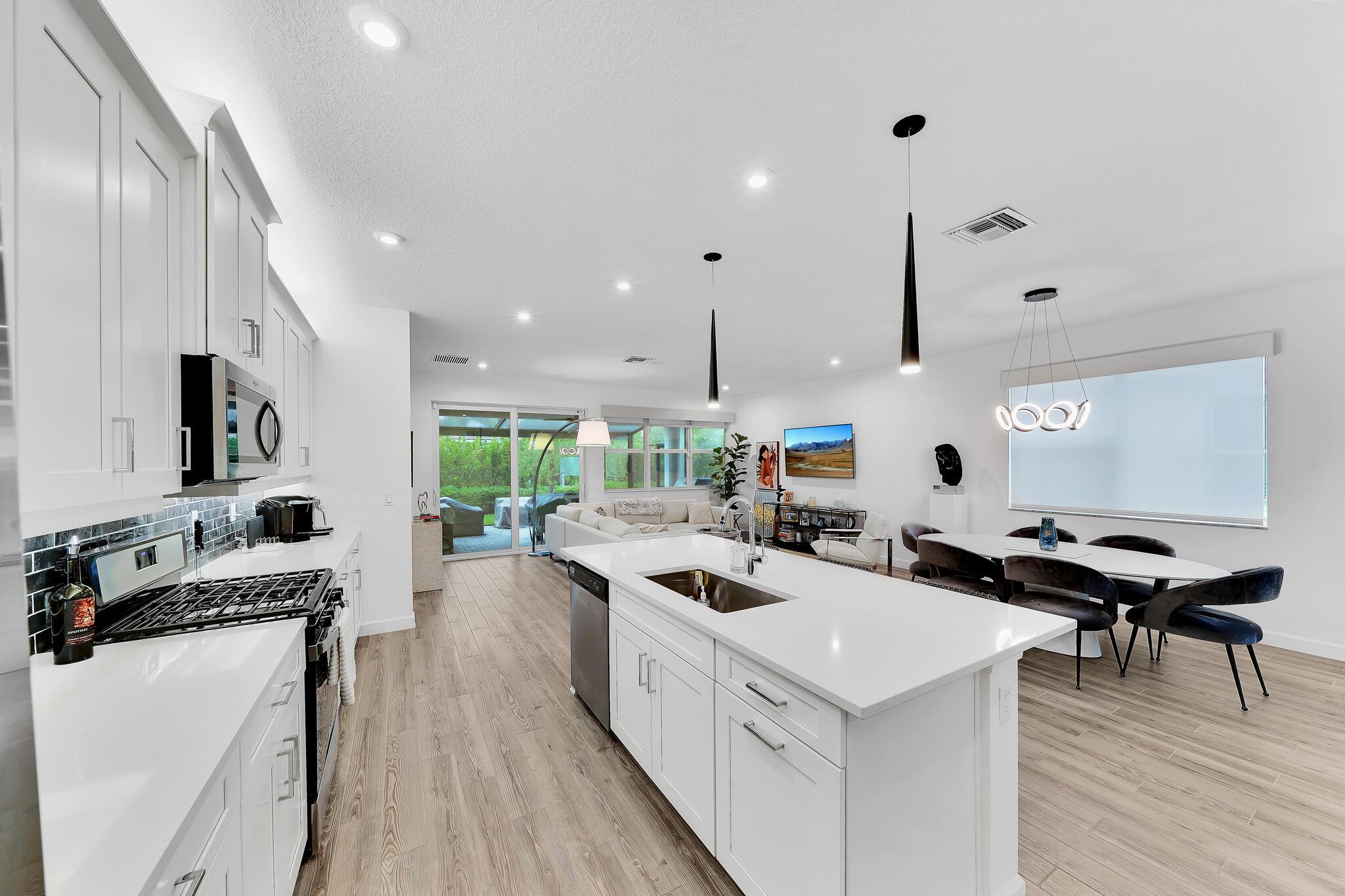 TELARO AT SOUTHERN GROVE - Residential Lease