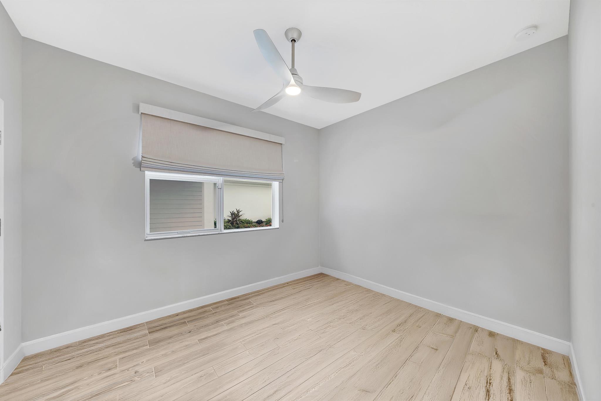 TELARO AT SOUTHERN GROVE - Residential Lease