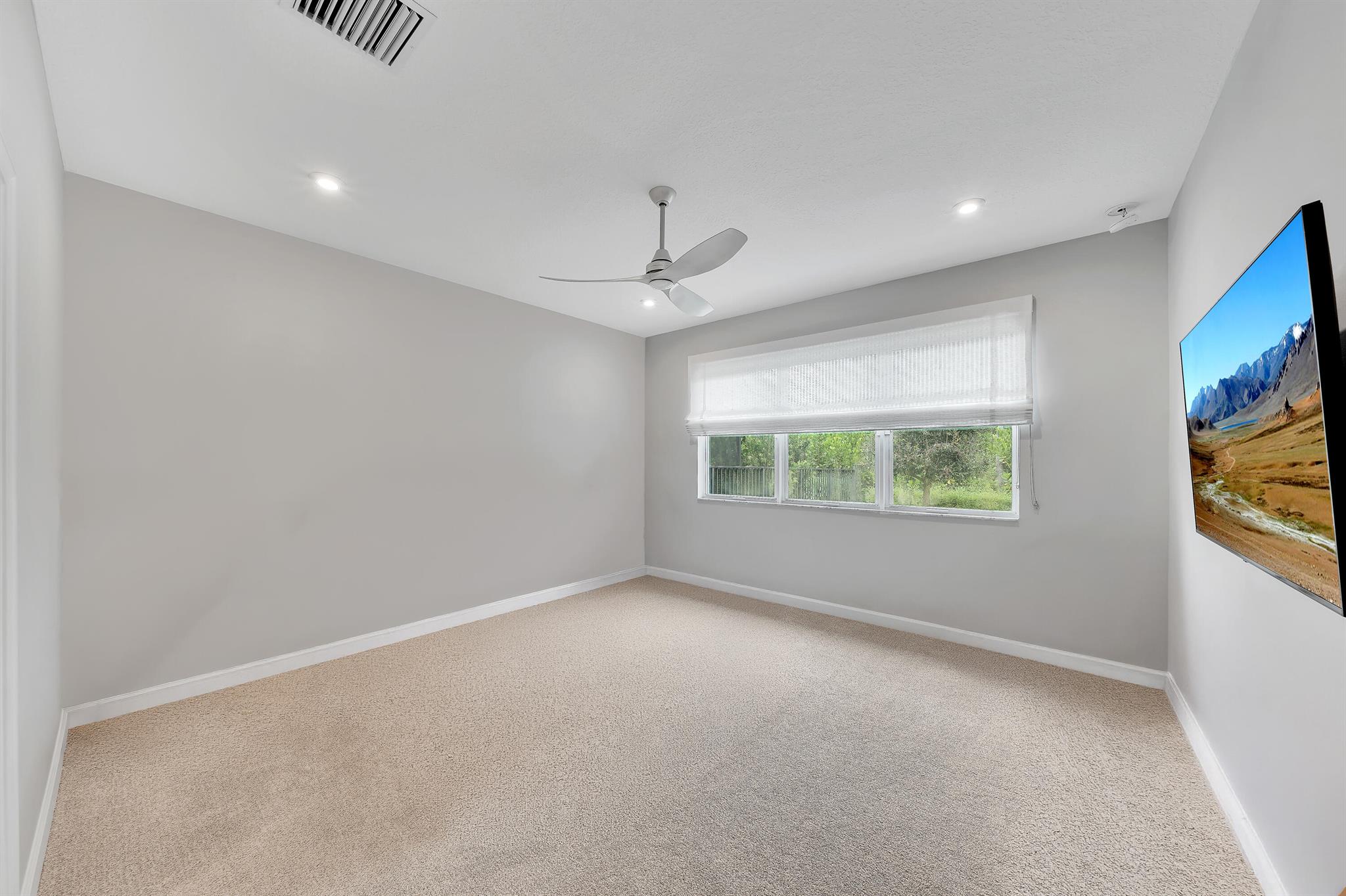 TELARO AT SOUTHERN GROVE - Residential Lease