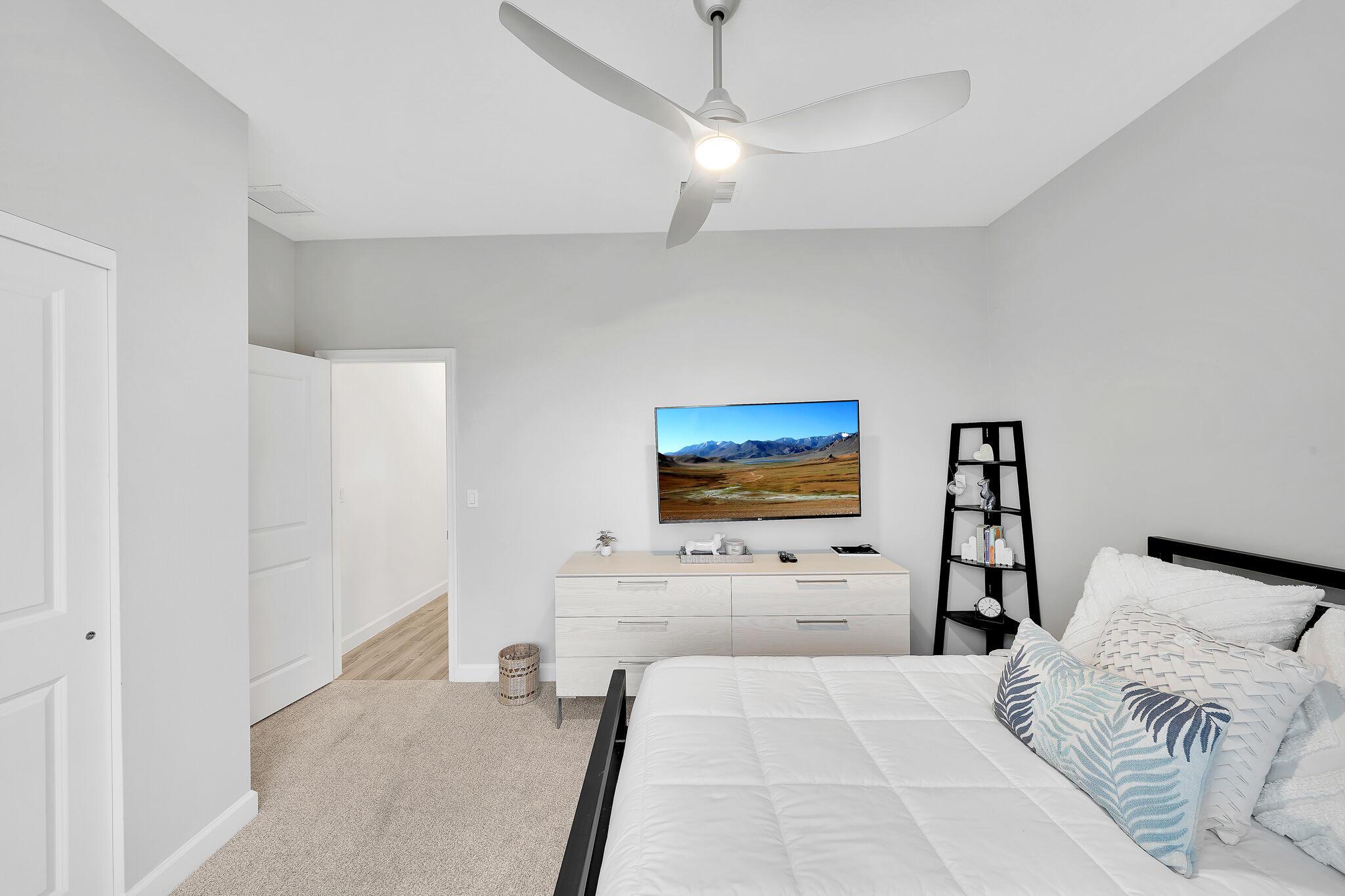 TELARO AT SOUTHERN GROVE - Residential Lease