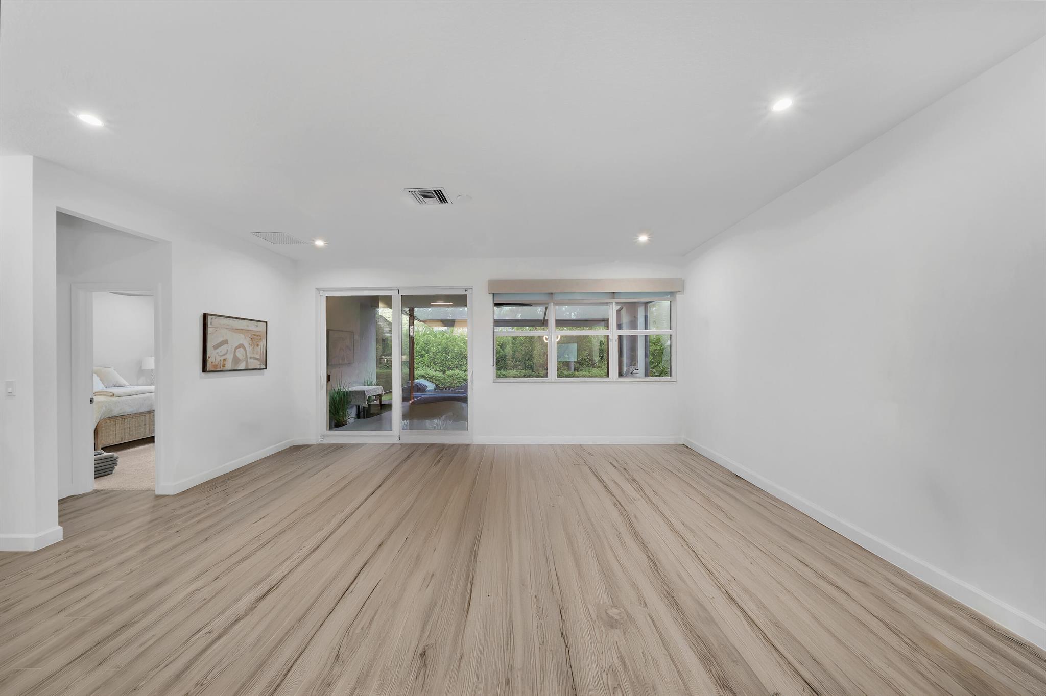 TELARO AT SOUTHERN GROVE - Residential Lease